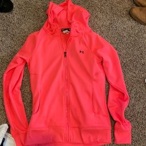 Good used condition size small UA hoodie